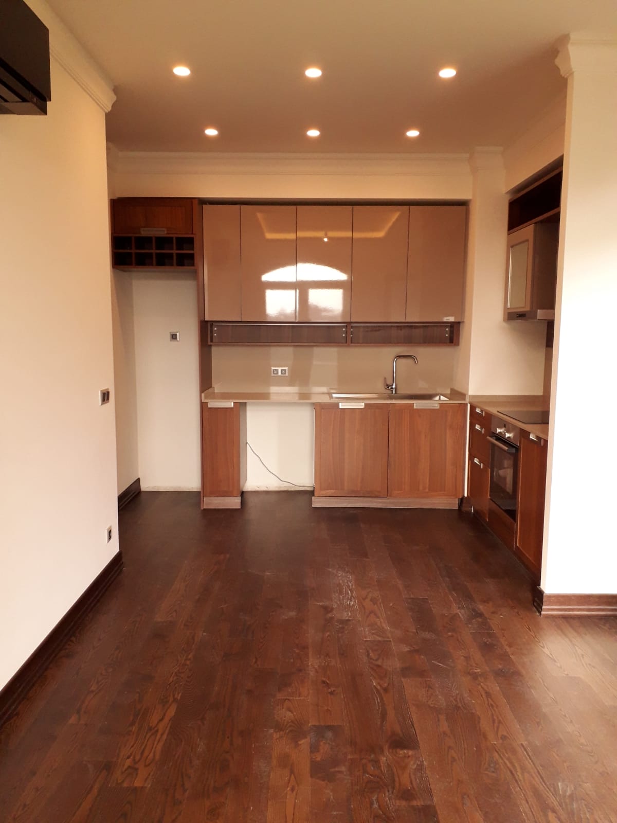 BRAND NEW APARTMENT IN ISTANBUL FOR SALE CLOSE TO TAKSIM 4